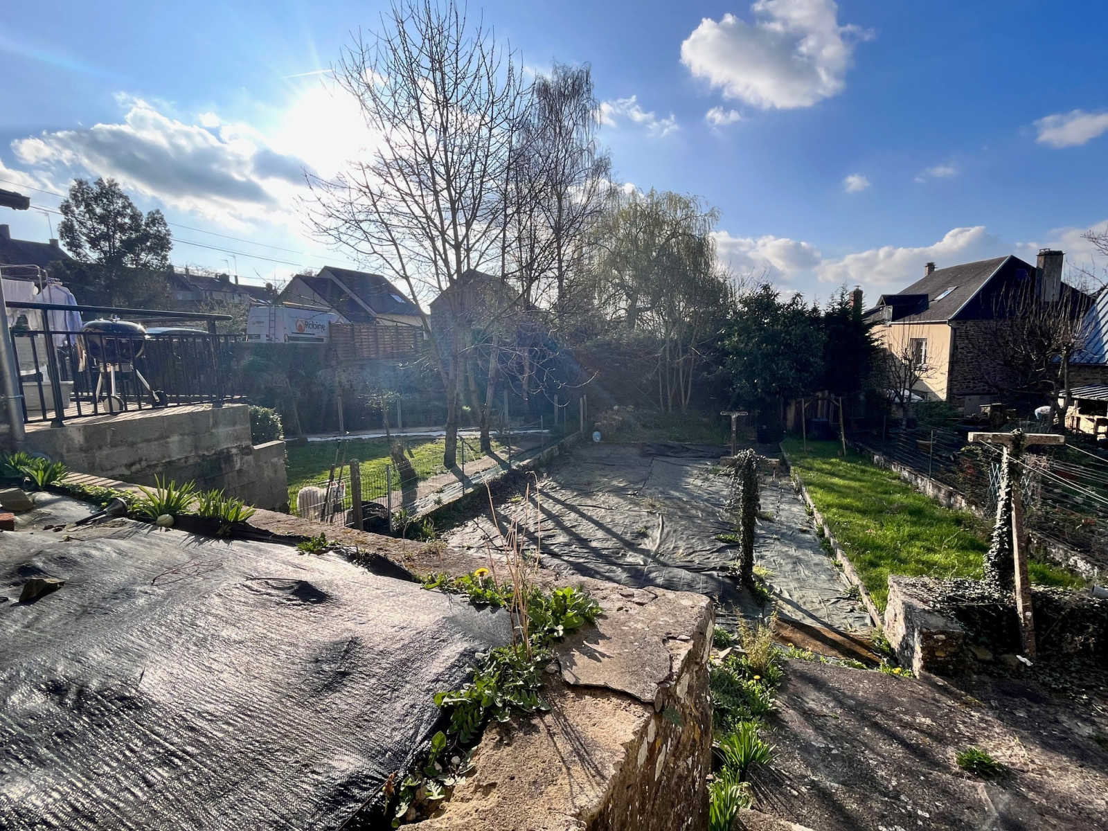 
                                                Vente
                                                 MAISON DE VILLE TORIGNY-TRAVAUX RECENTS