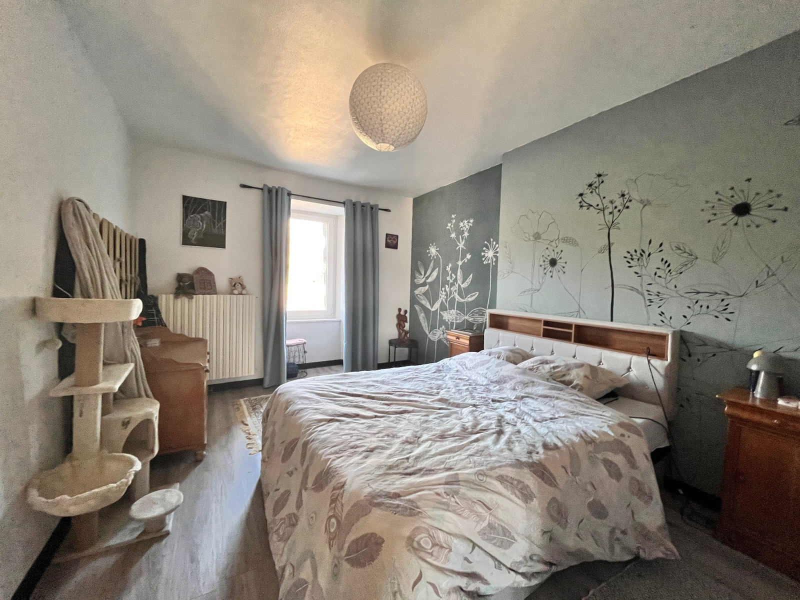
                                                Vente
                                                 MAISON DE VILLE TORIGNY-TRAVAUX RECENTS