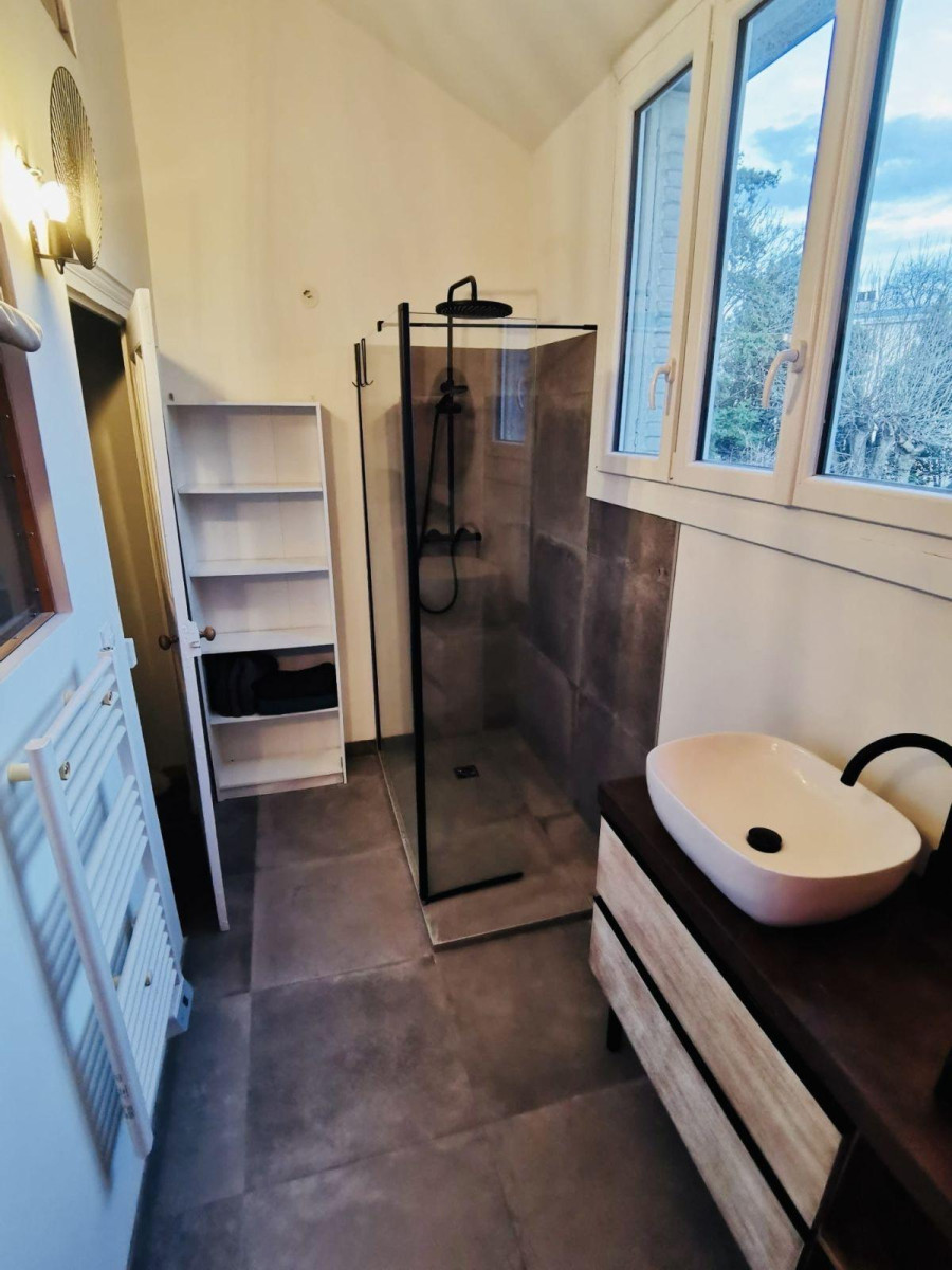 
                                                Location
                                                 Maison de ville triplex