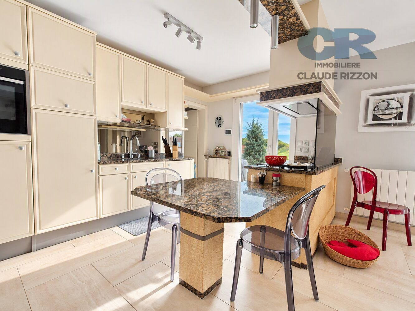 
                                                Vente
                                                 MAISON D'EXCEPTION SCY-CHAZELLES