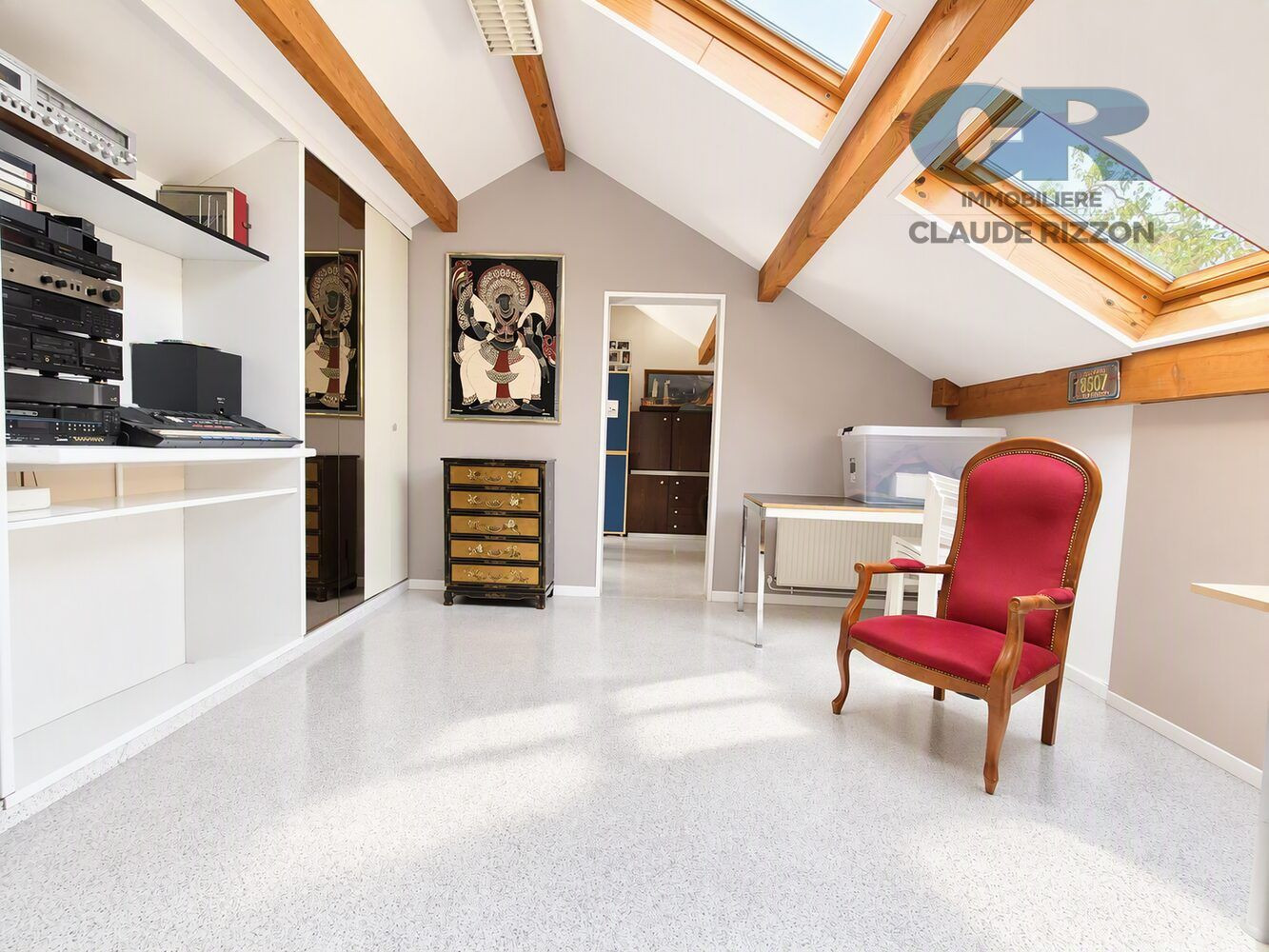 
                                                Vente
                                                 MAISON D'EXCEPTION SCY-CHAZELLES