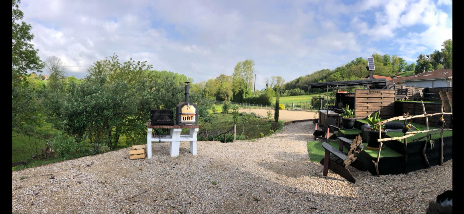 
                                                Vente
                                                 MAISON D'HABITATION AVEC 7HA DE TERRAINS