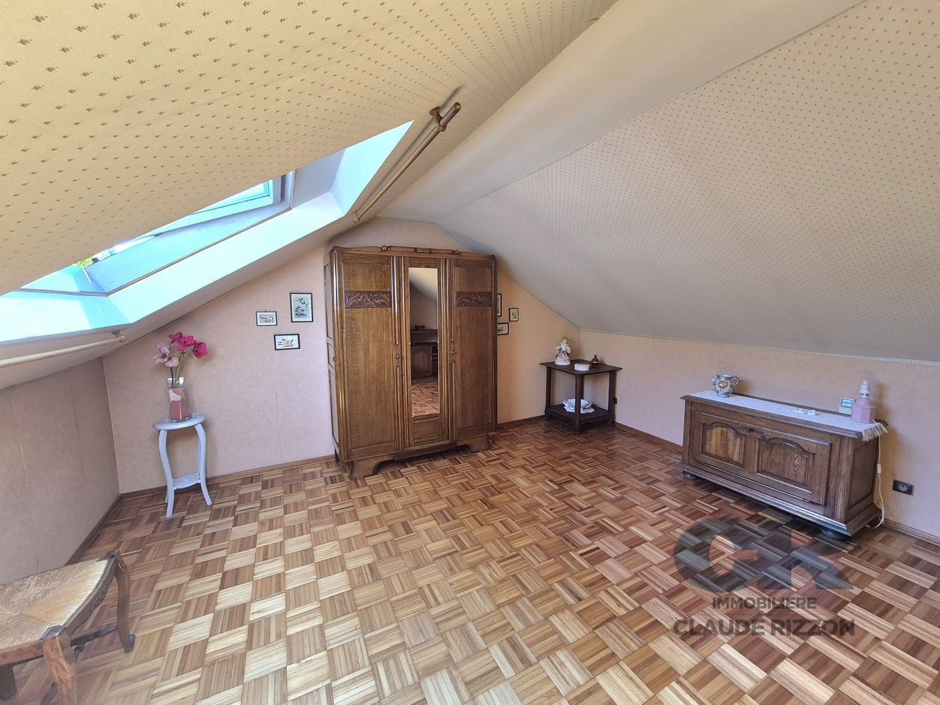 
                                                Vente
                                                 Maison d'habitation individuelle