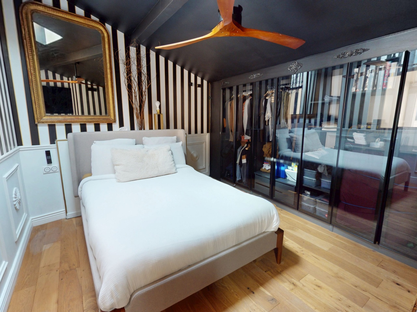 
                                                Vente
                                                 Maison D'Hôtes 200m2 - Jardin Public