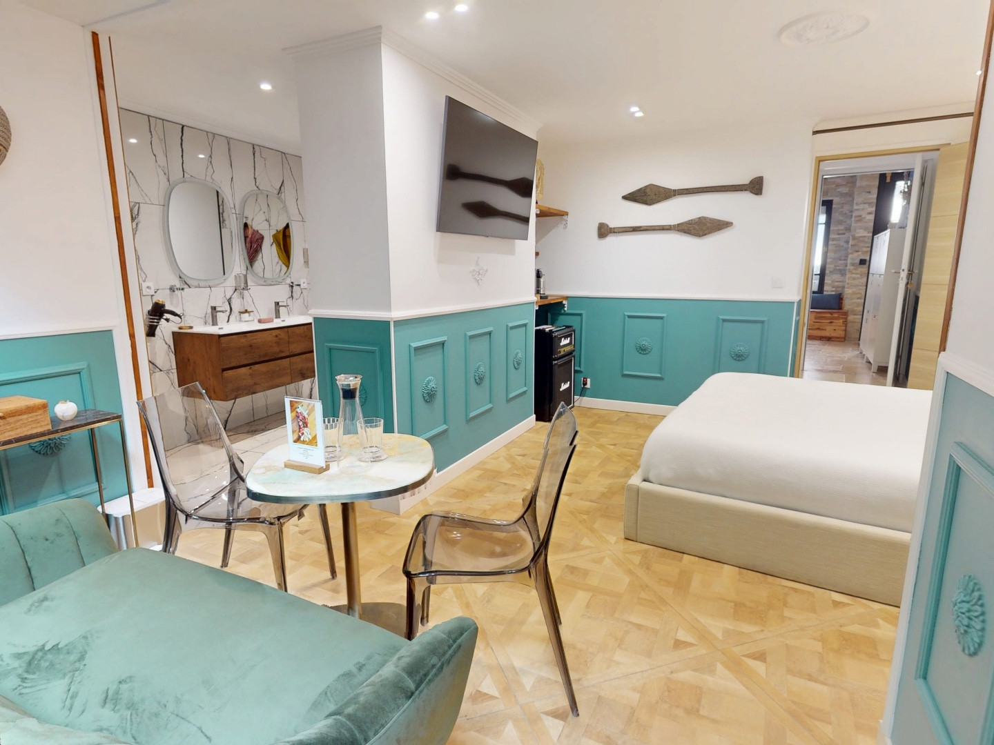 
                                                Vente
                                                 Maison D'Hôtes 200m2 - Jardin Public