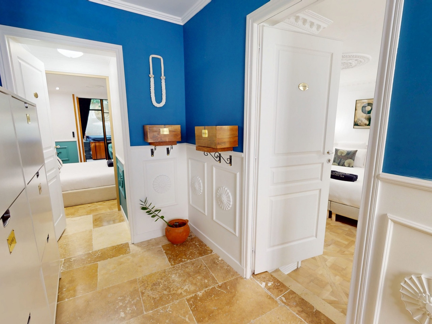 
                                                Vente
                                                 Maison D'Hôtes 200m2 - Jardin Public