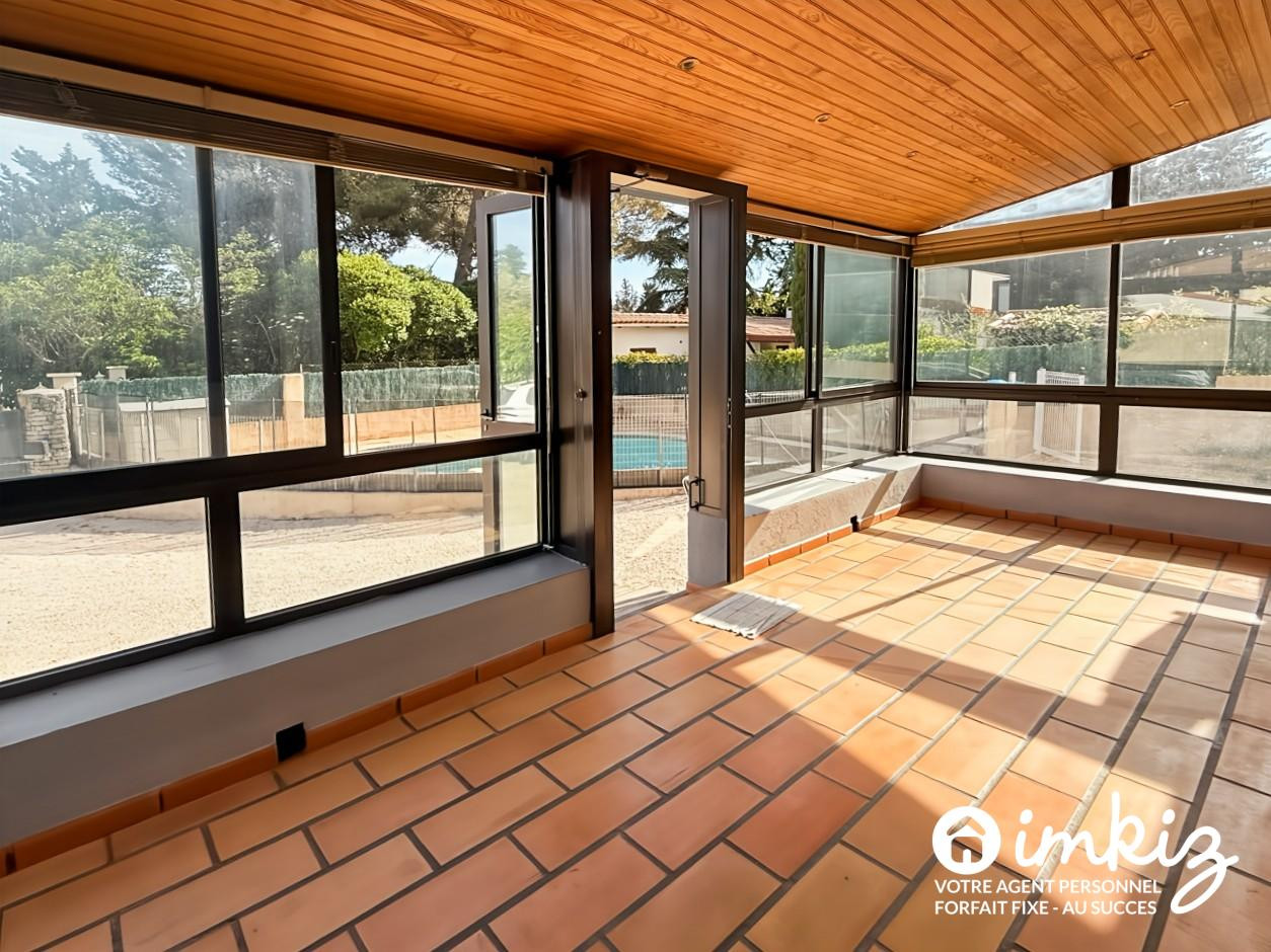 
                                                Vente
                                                 Maison divisé en 2 appartements avec piscine