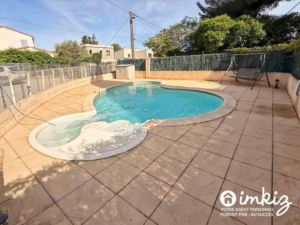 
                                                Vente
                                                 Maison divisé en 2 appartements avec piscine