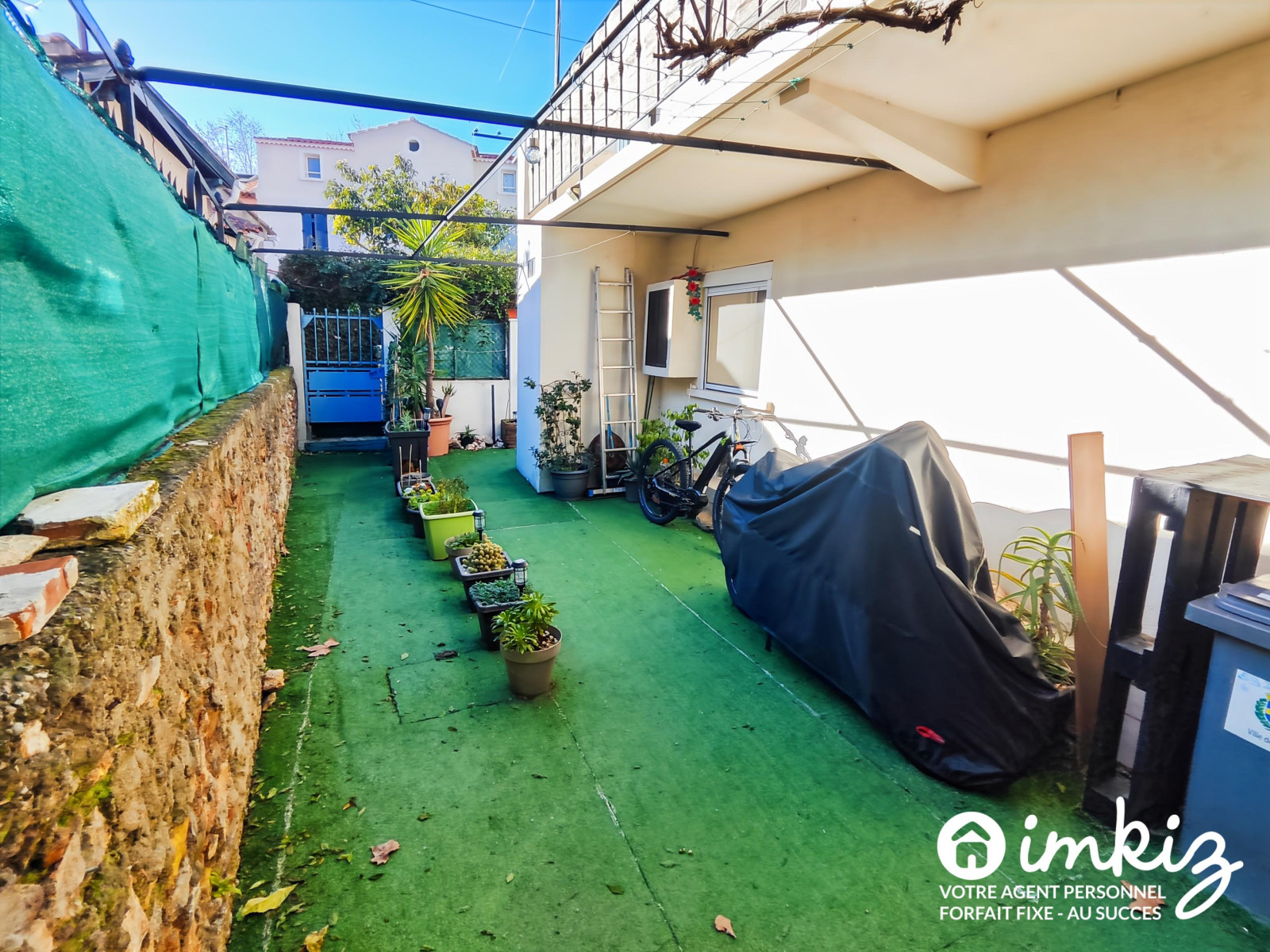 
                                                Vente
                                                 Maison divisée en 2 appartements