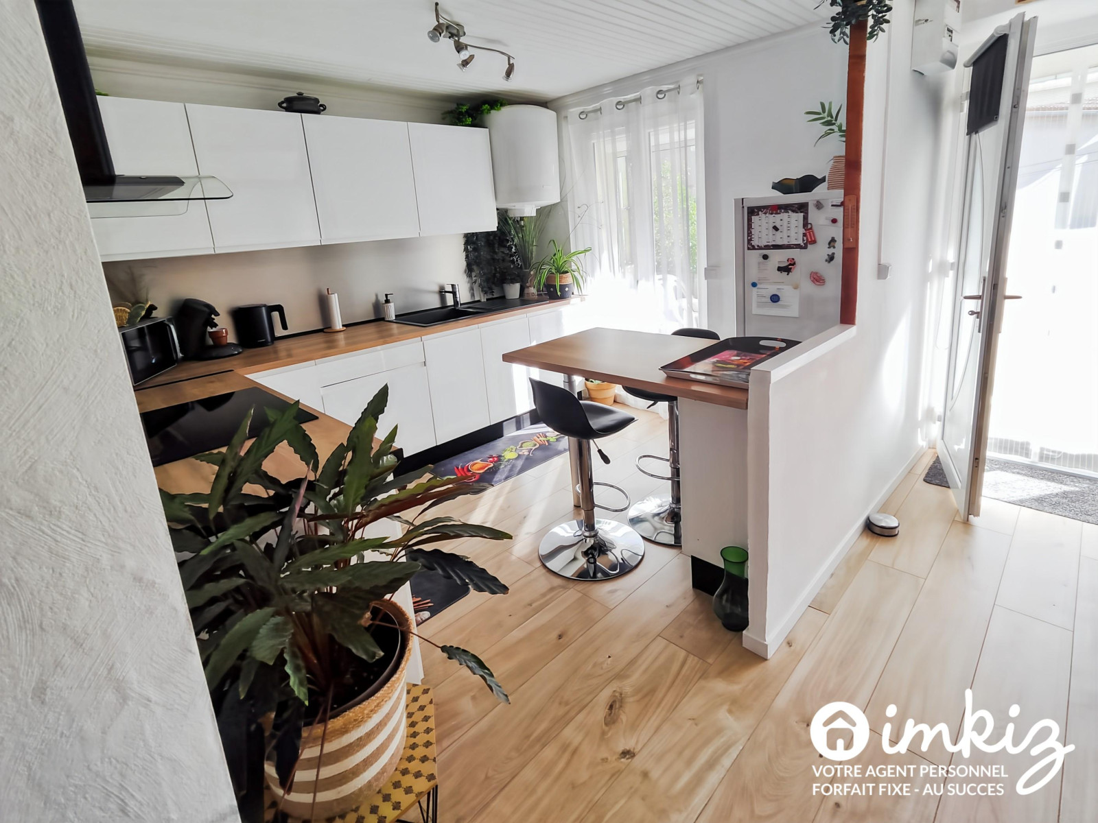 
                                                Vente
                                                 Maison divisée en 2 appartements