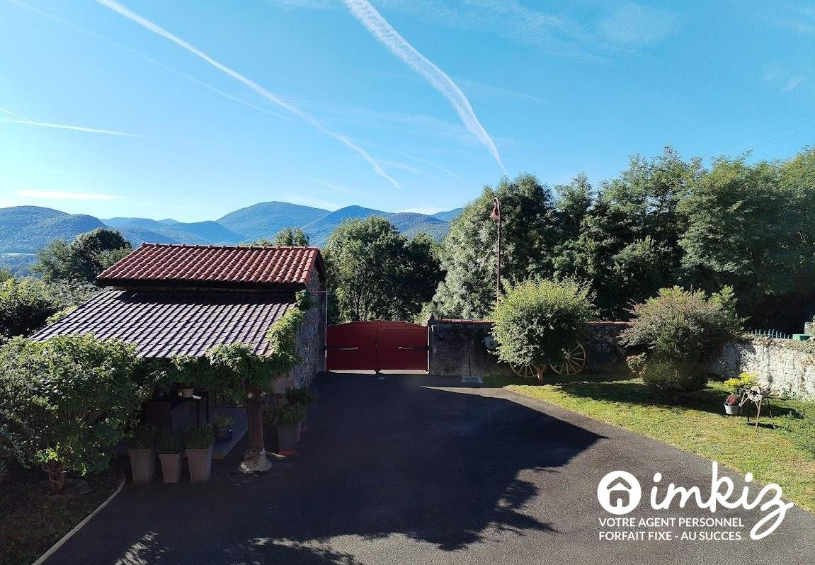 
                                                Vente
                                                 Maison du XVIIIe + loft - Vue Pyrénées