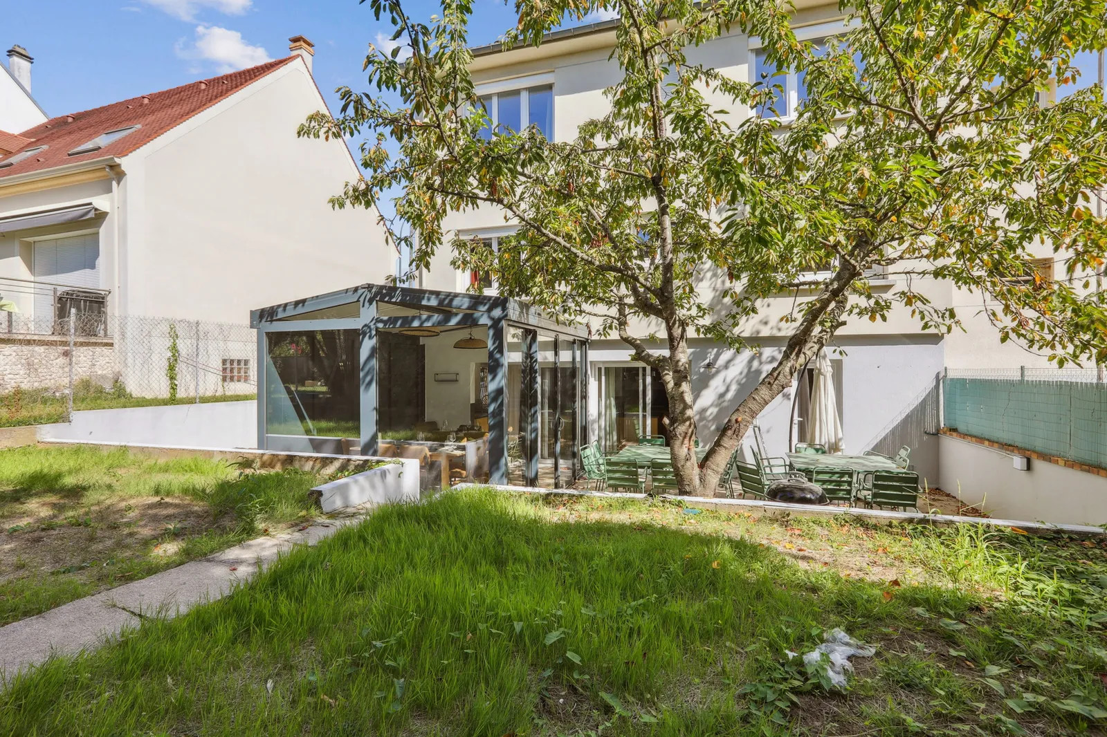 
                                                Colocation
                                                 Maison en colocation - Villejuif - 6 chambre(s) dispo