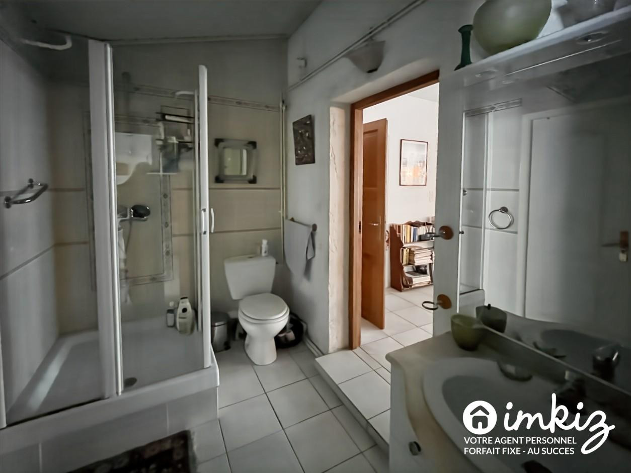 
                                                Vente
                                                 Maison en pierre 4 pièces + dépendances