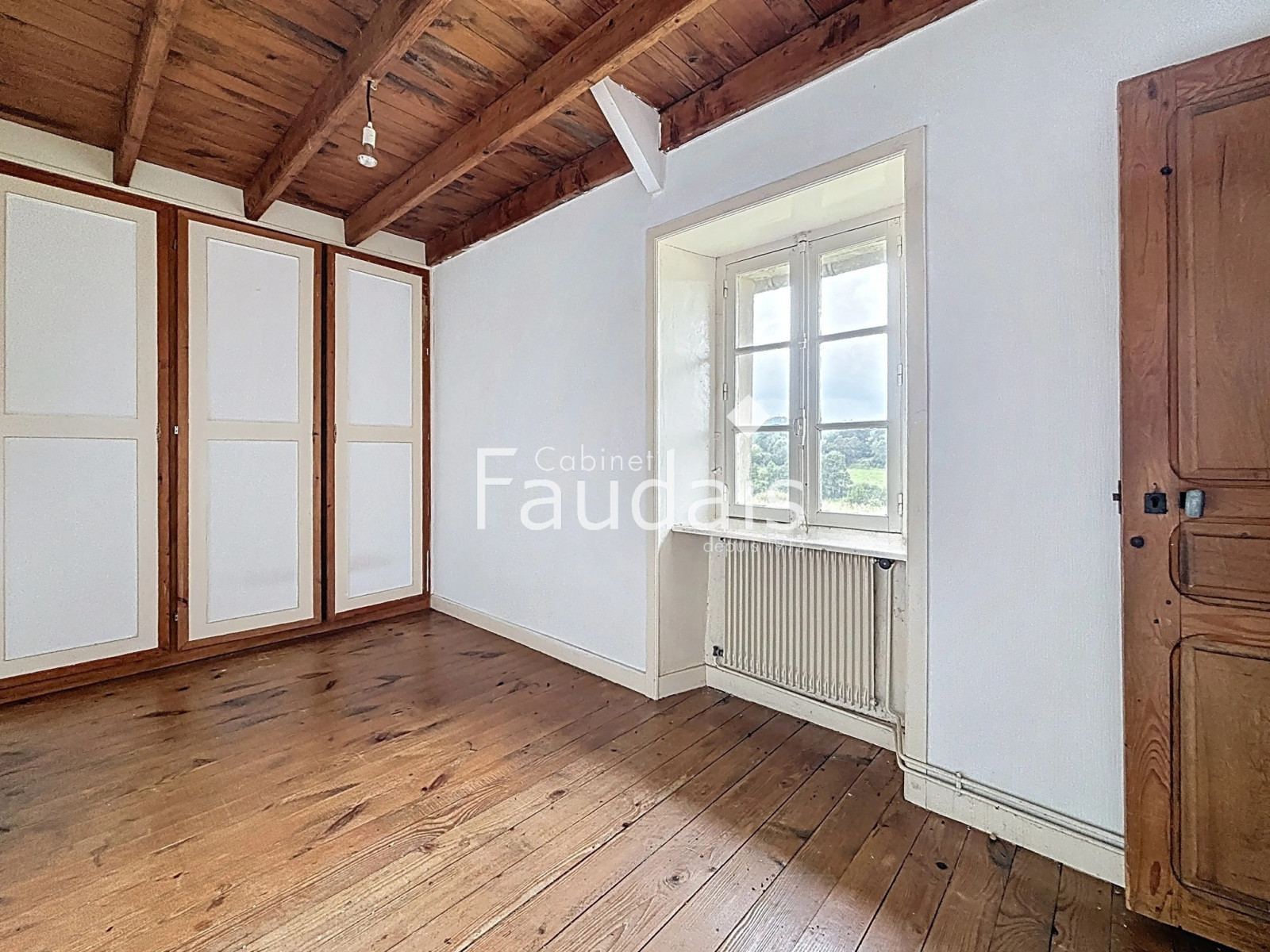 
                                                Vente
                                                 Maison en pierre à vendre entre Saint-Lô et Coutances   Calm