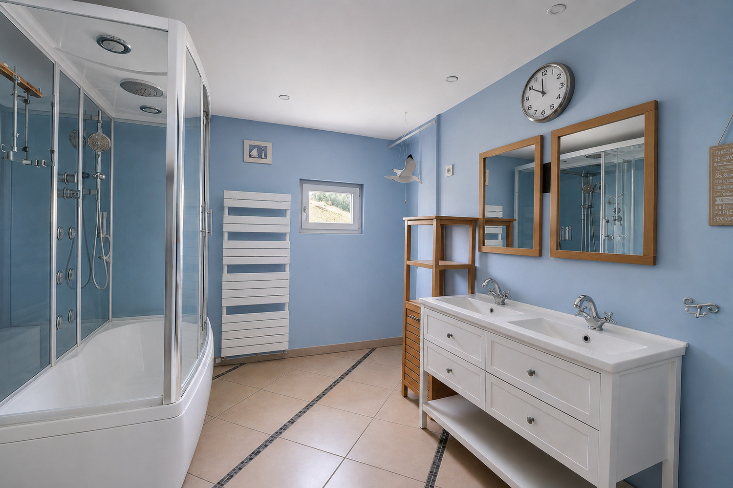 
                                                Vente
                                                 Maison en pierre avec piscine et dépendances