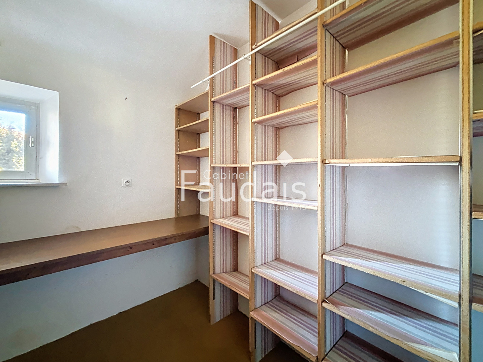 
                                                Vente
                                                 Maison en pierre avec potentiel et dépendances   Saint-Georg