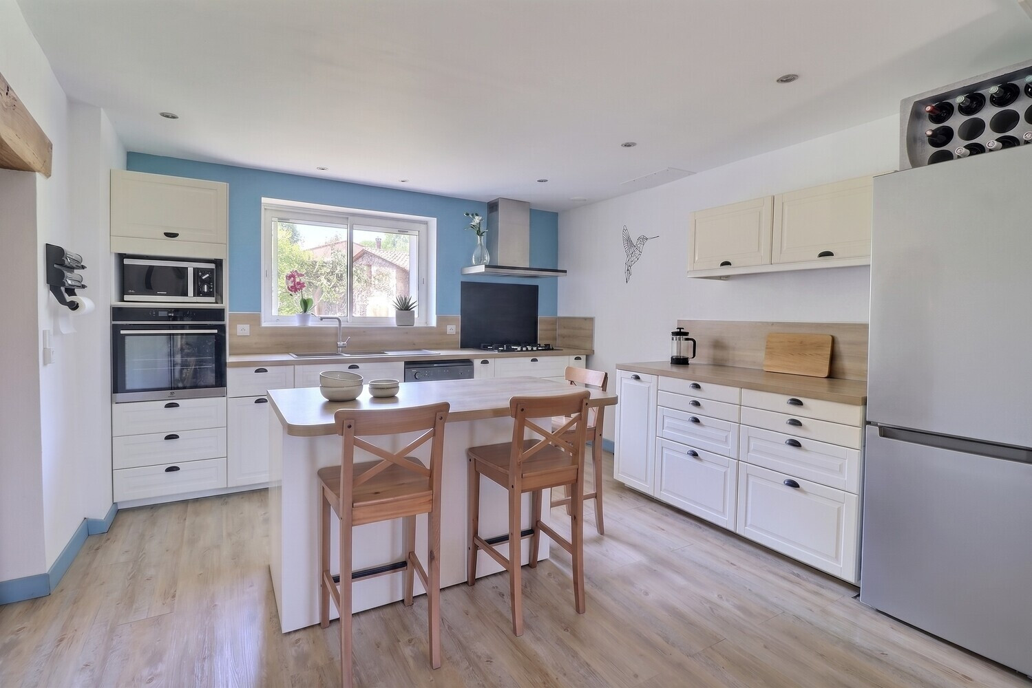 
                                                Vente
                                                 Maison en pierre de caractère avec gîte