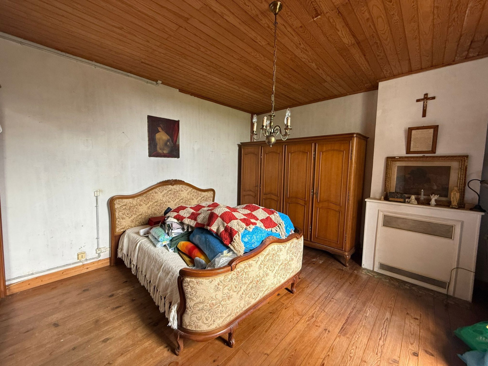 
                                                Vente
                                                 MAISON EN PIERRE : DÉPENDANCE ET PISCINE À RÉNOVER