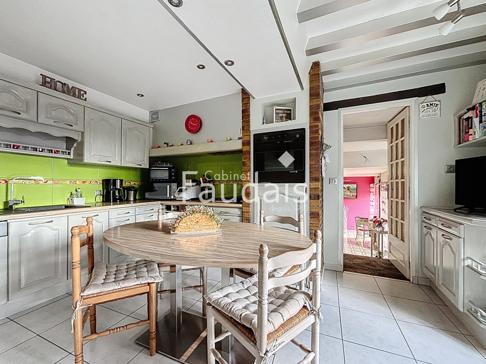 
                                                Vente
                                                 Maison en pierre - proche CONDE SUR VIRE et SAINT-LO