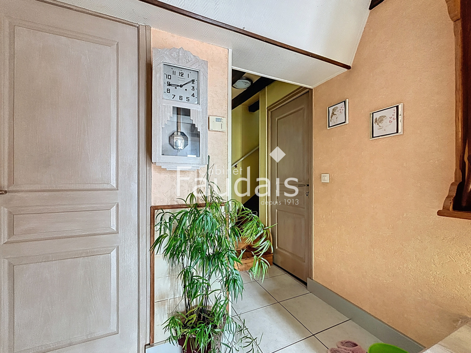 
                                                Vente
                                                 Maison en pierre - proche CONDE SUR VIRE et SAINT-LO