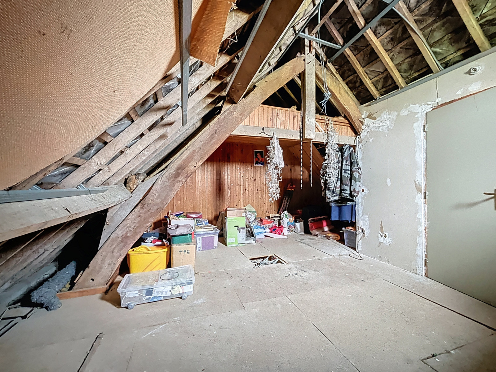 
                                                Vente
                                                 Maison en pierre - proche CONDE SUR VIRE et SAINT-LO