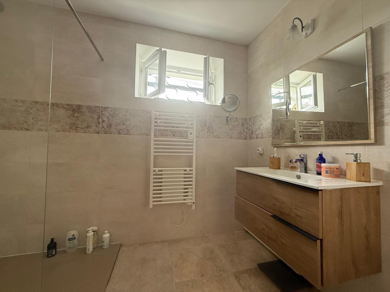 
                                                Vente
                                                 Maison en pierre XIXe siècle