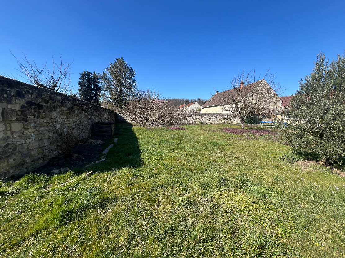 
                                                Vente
                                                 Maison en pierres 193m2 avec dépendance
