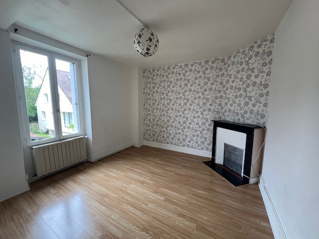 
                                                Location
                                                 Maison en pierres 3 chambres