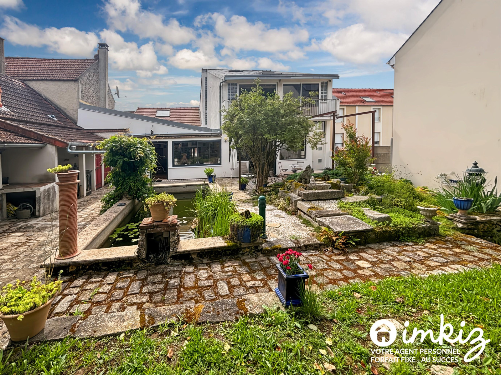 
                                                Vente
                                                 Maison évolutive nombreuse possibilités
