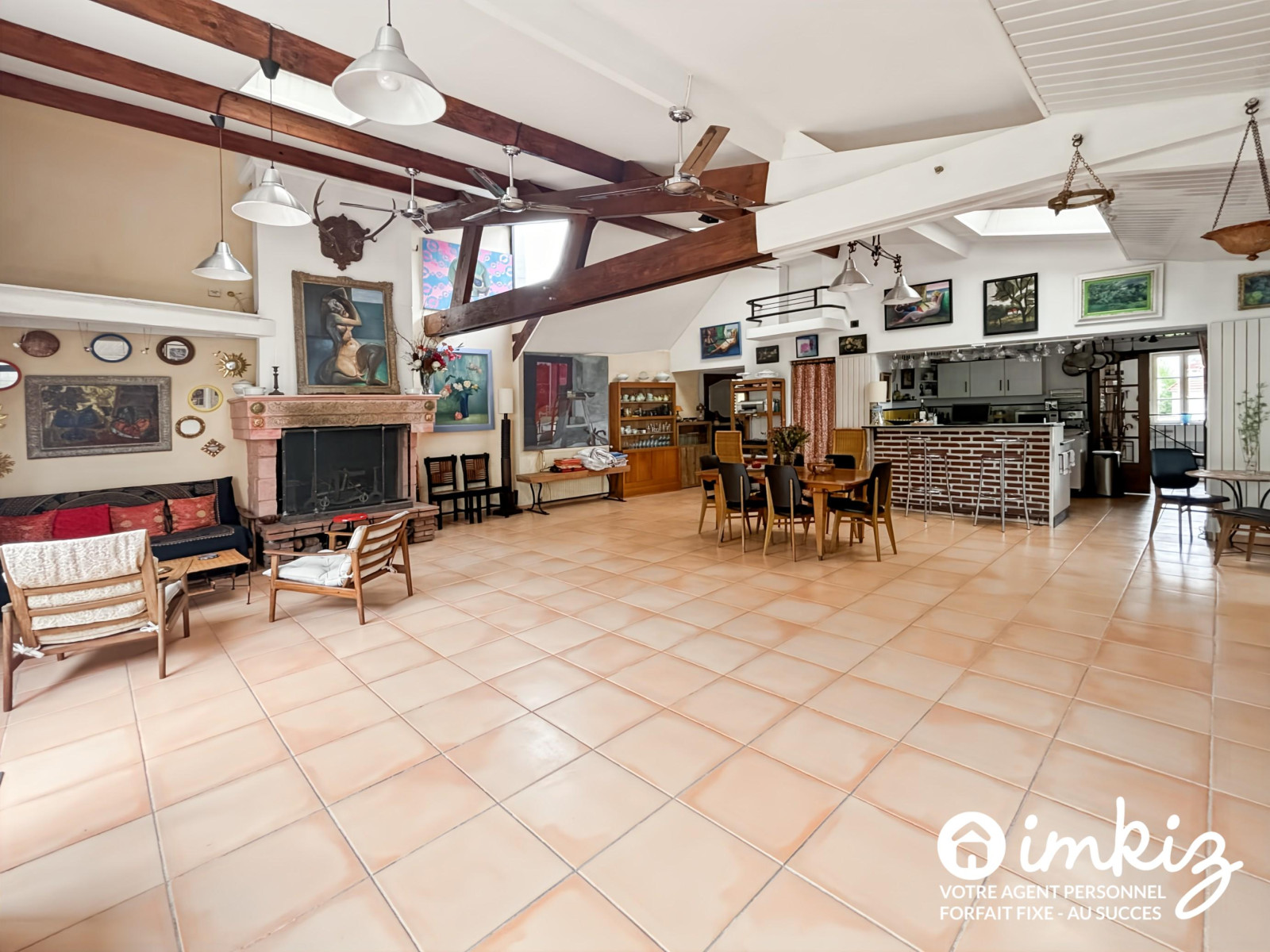 
                                                Vente
                                                 Maison évolutive nombreuse possibilités