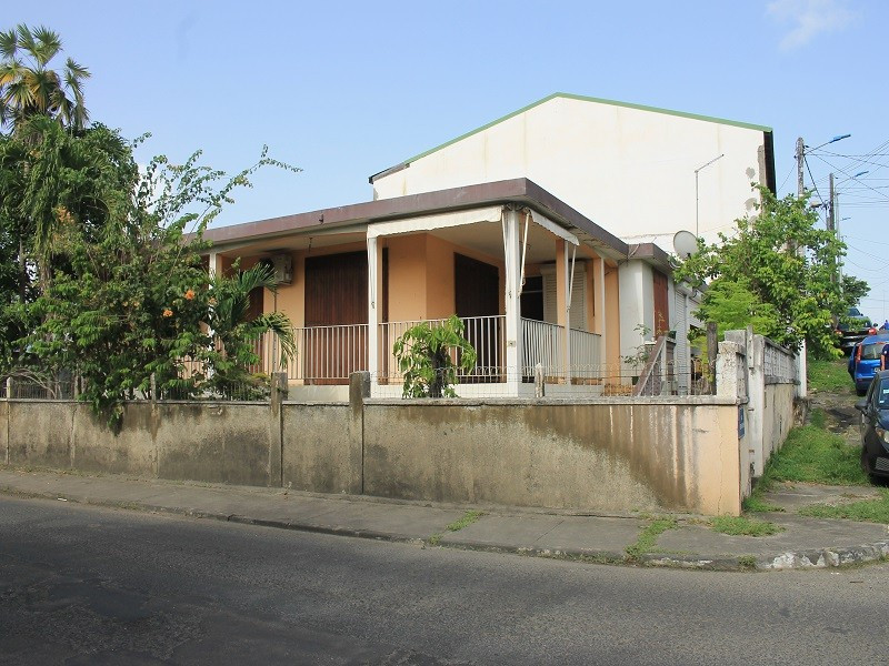 
                                                Vente
                                                 Terrain de 291 m² - Le Moule