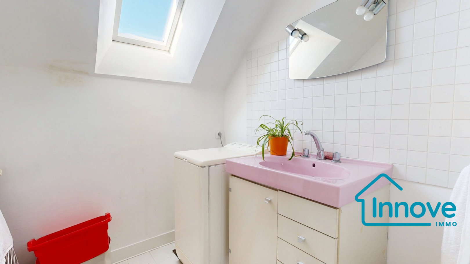 
                                                Vente
                                                 Maison familiale - 10 min HOUDAN - Proche ANET