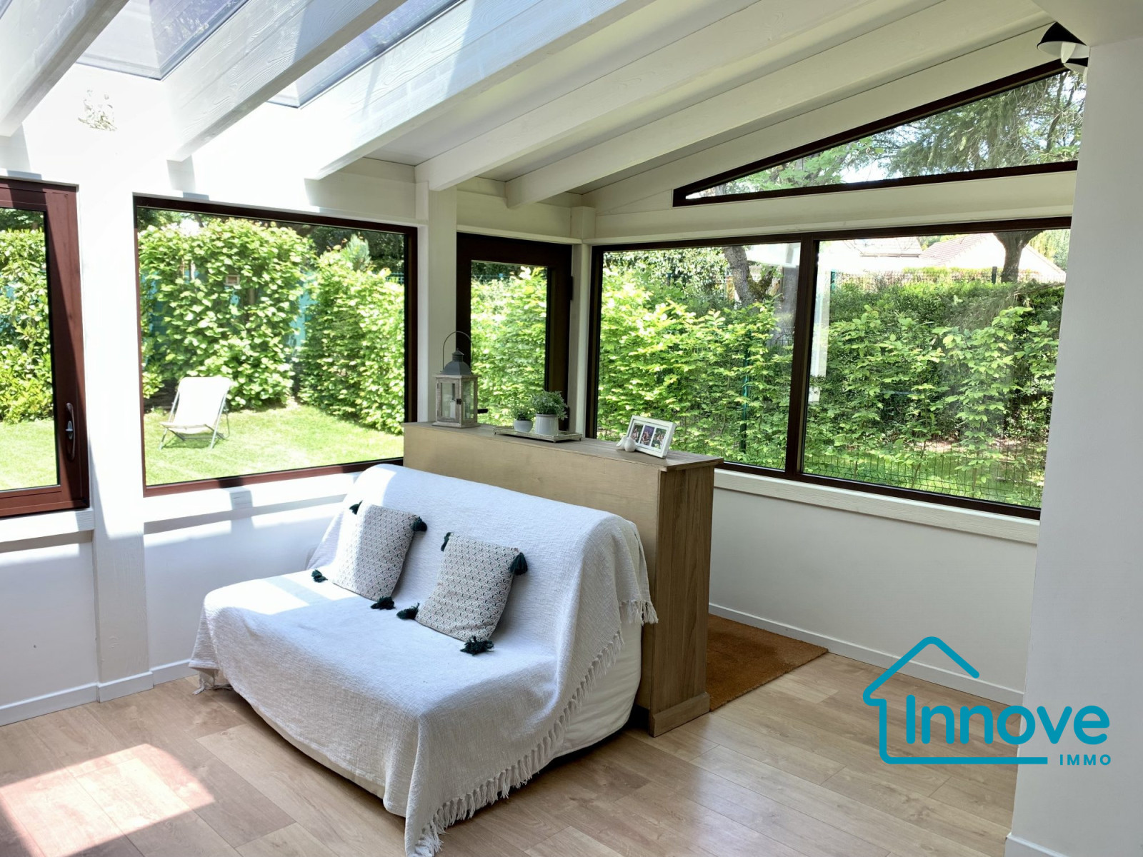 
                                                Location
                                                 Maison familiale 104 m² , Guyancourt, Hameau de Chanteuil