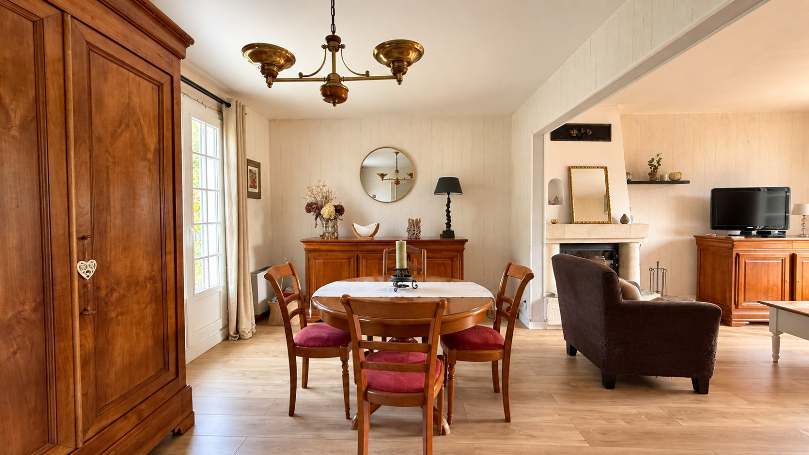 
                                                Vente
                                                 Maison familiale 135m² avec garage et jardin