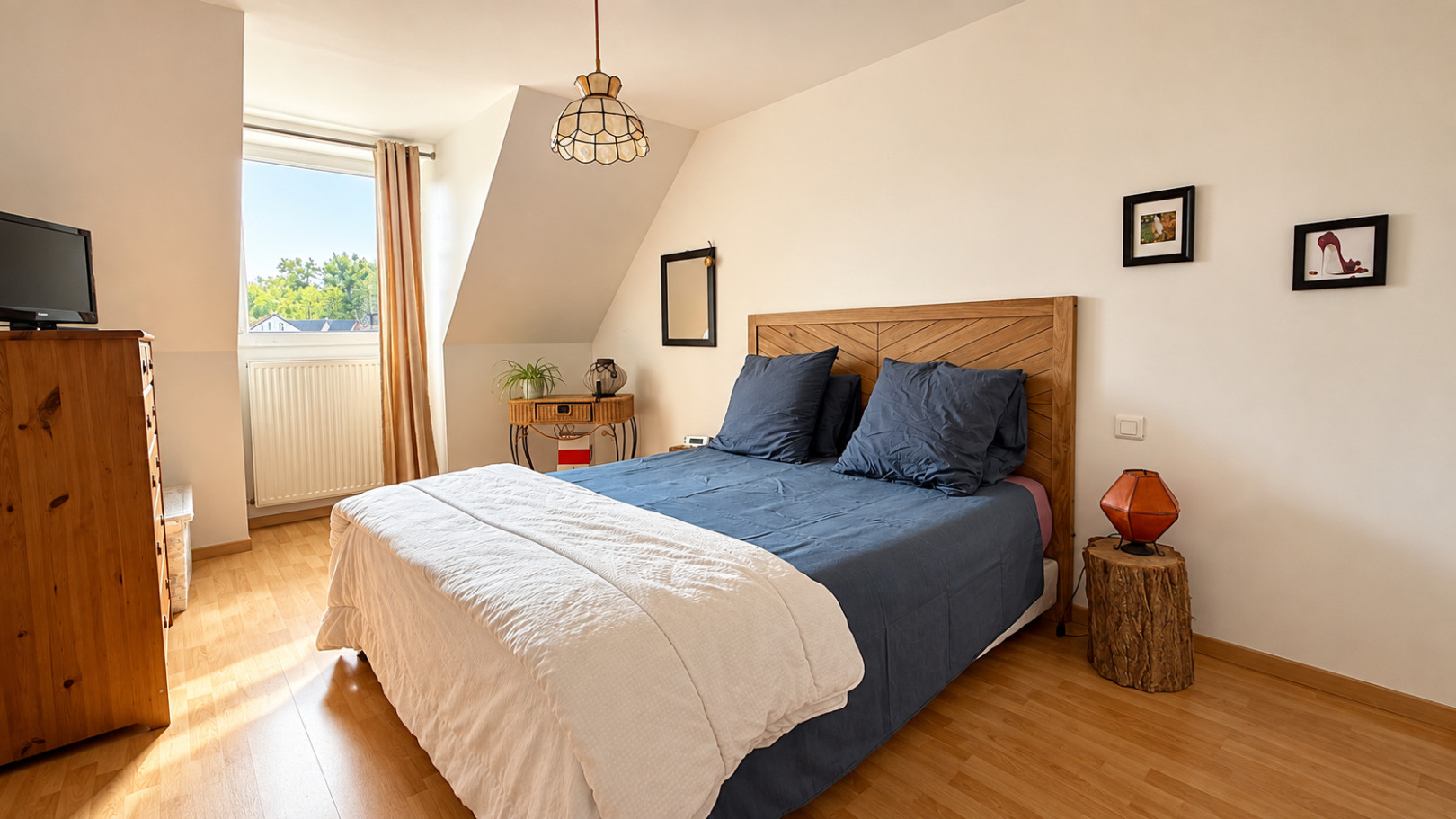 
                                                Vente
                                                 Maison familiale 135m² avec garage et jardin