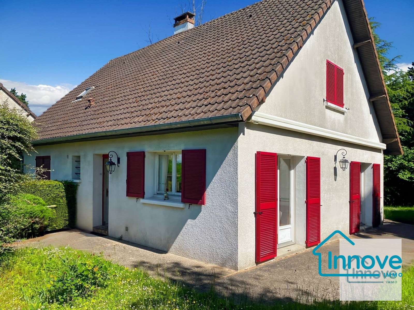 
                                                Vente
                                                 maison familiale - 142 m² - 4 chambres