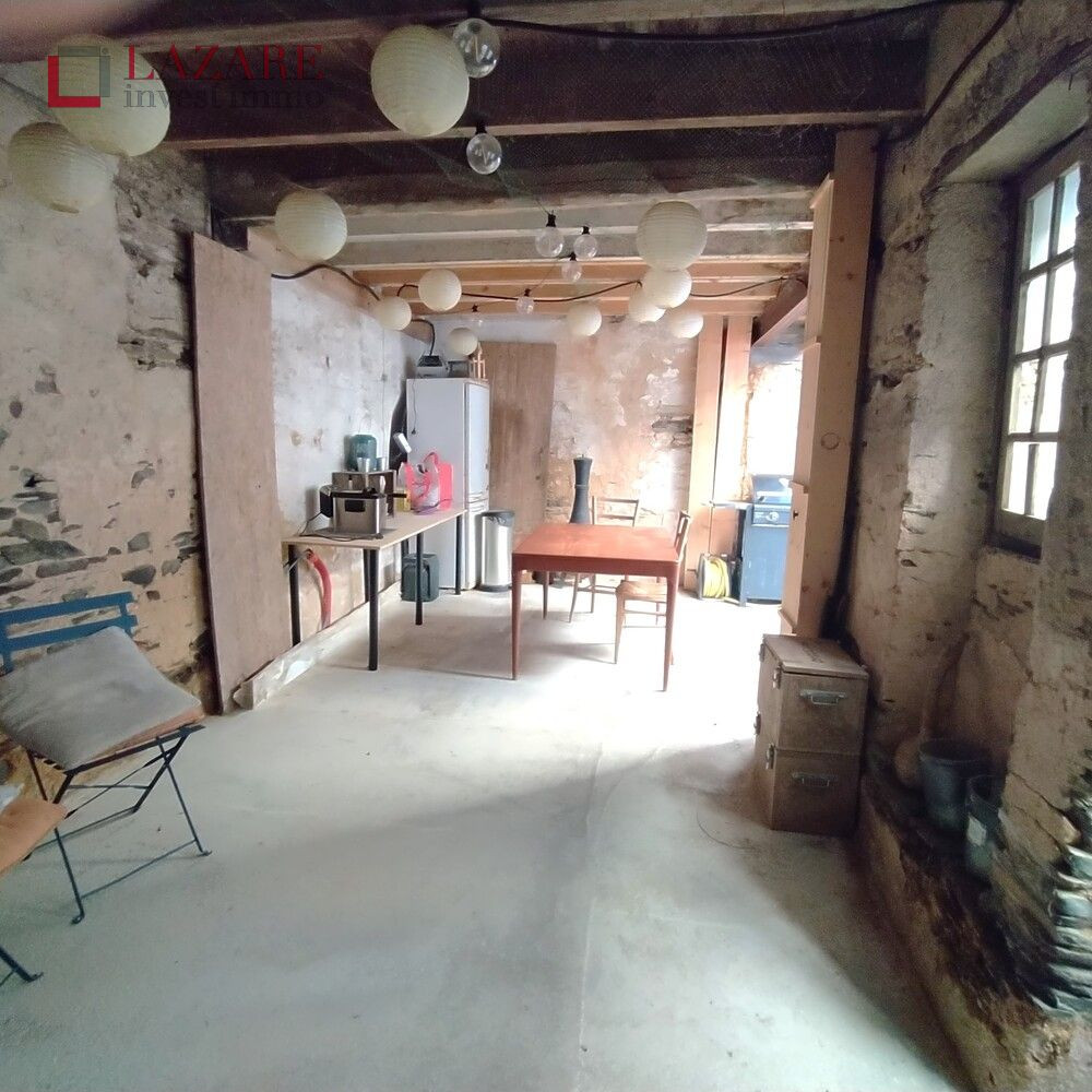 
                                                Vente
                                                 Maison familiale 170m² avec dépendance