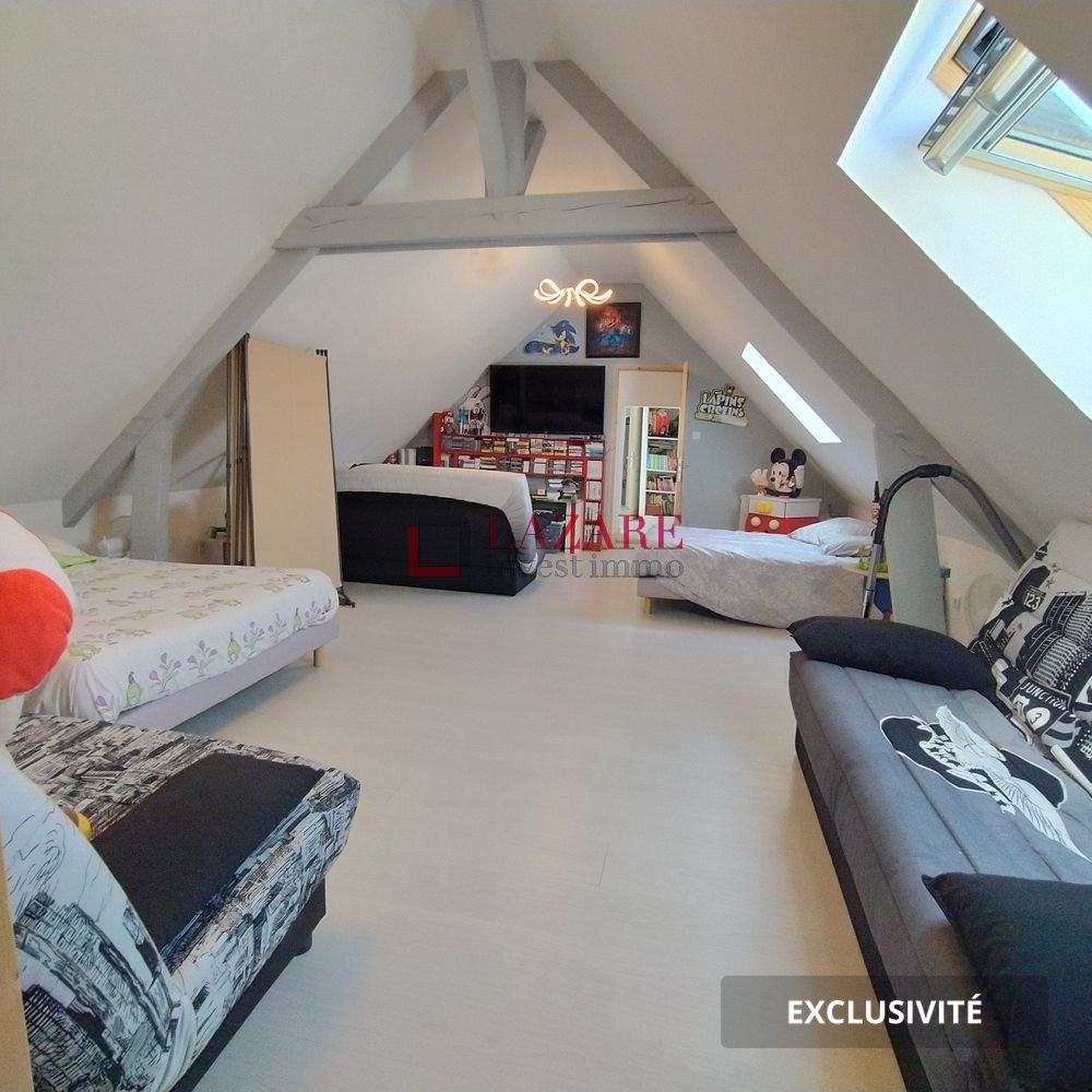 
                                                Vente
                                                 Maison familiale 170m² avec dépendances
