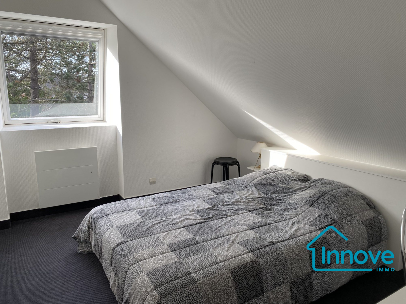 
                                                Vente
                                                 MAISON FAMILIALE- 172 m²_ 5 chambres- 100 m de la mer