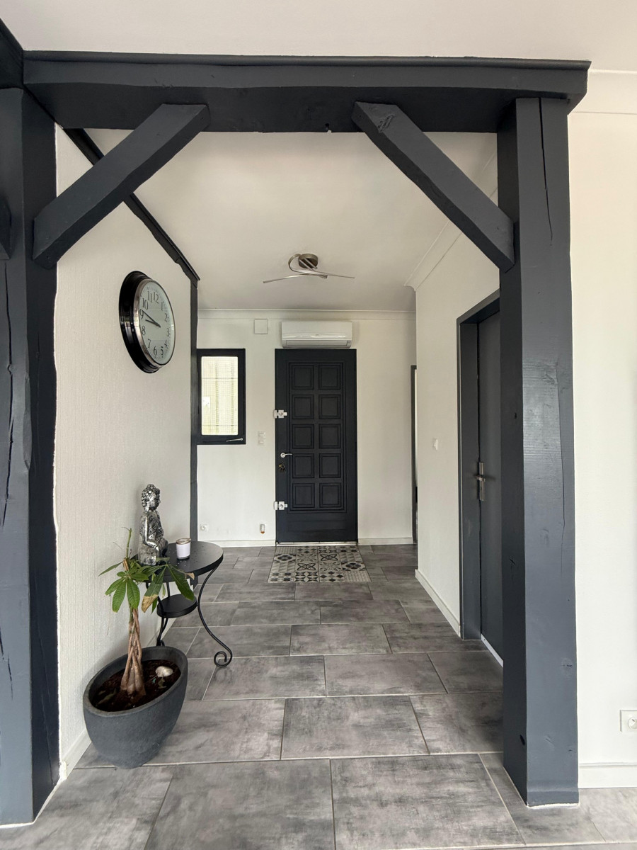 
                                                Vente
                                                 Maison familiale 183 m2 et studio indépendant