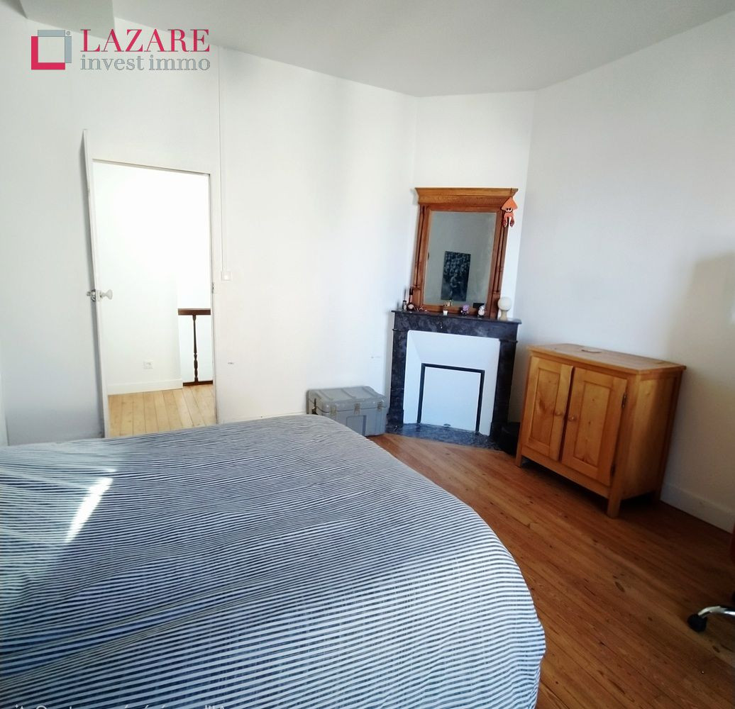 
                                                Vente
                                                 Maison familiale 3/4 chambres 168m²