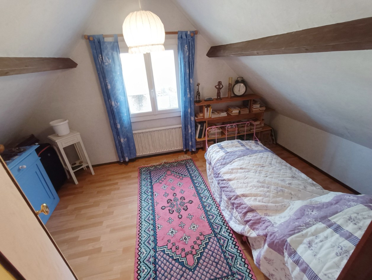 
                                                Vente
                                                 Maison familiale, 3 chambres, dépendances, terrain
