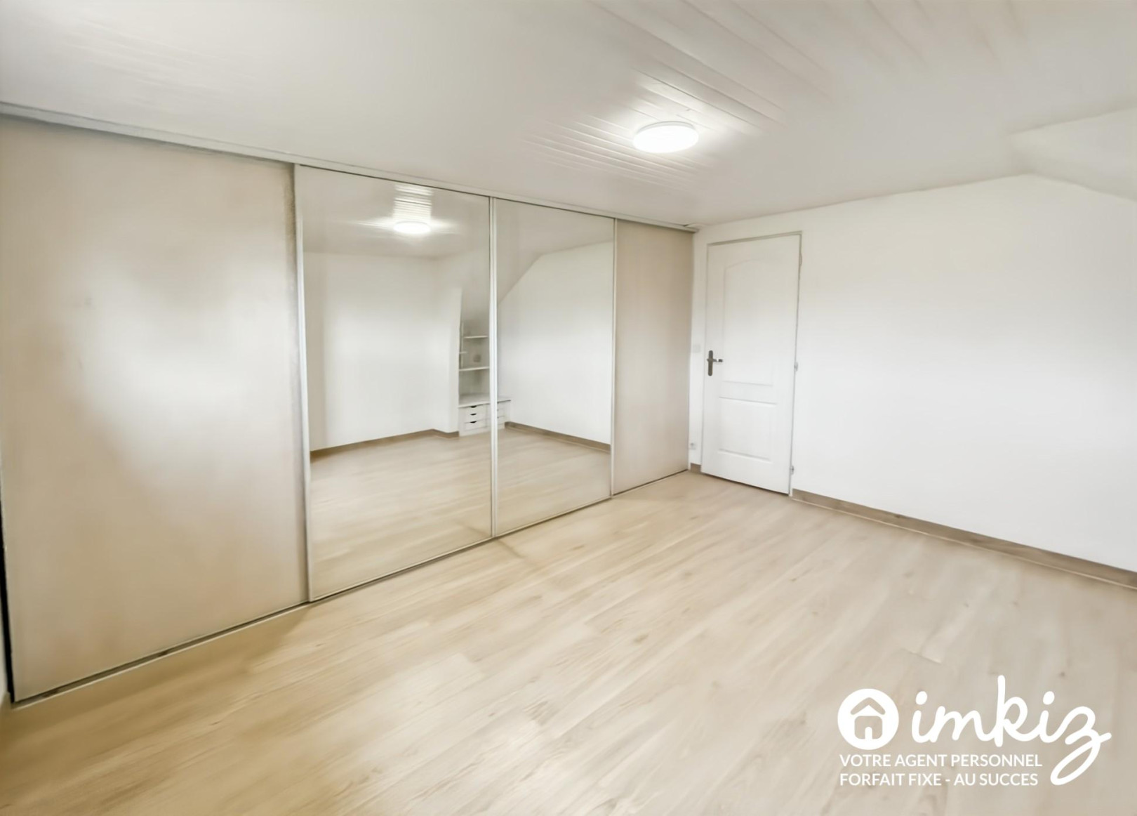 
                                                Vente
                                                 Maison familiale 4/5 Ch au calme - Castelginest