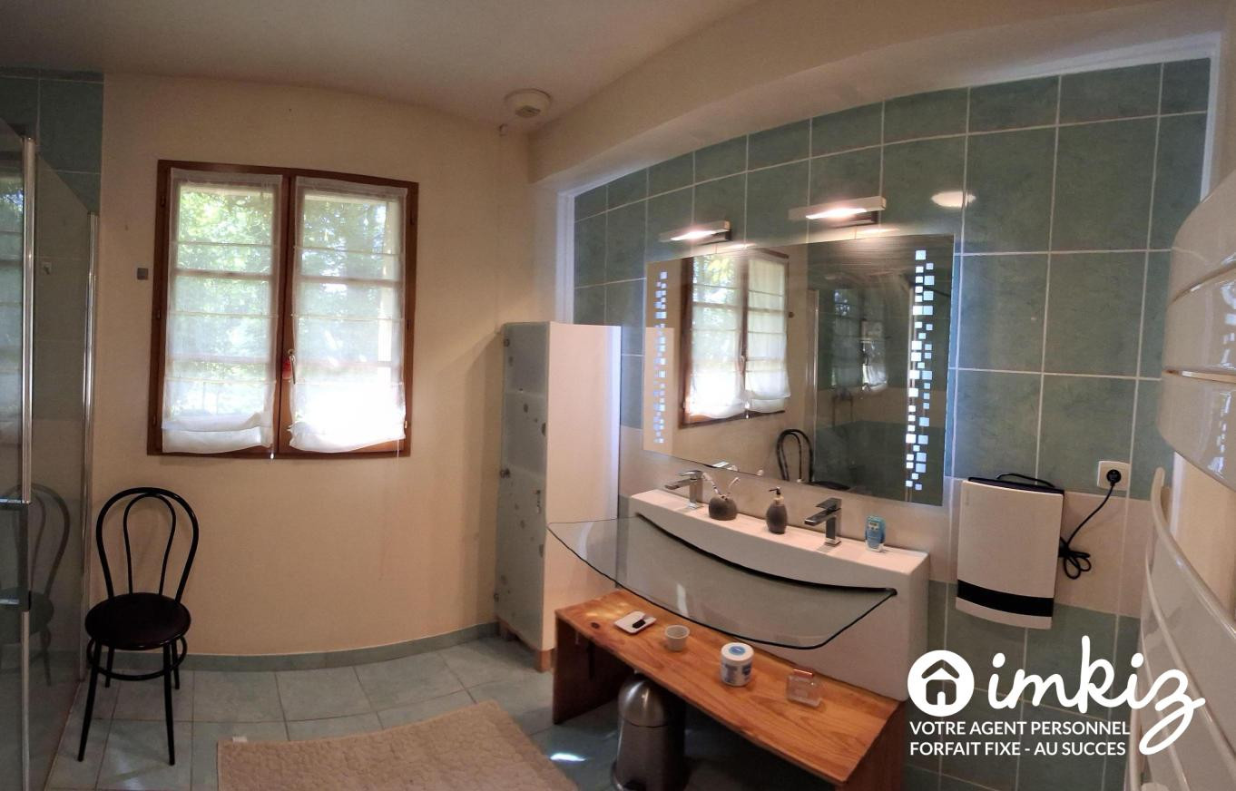 
                                                Vente
                                                 Maison familiale- 42 mn de Paris en TGV