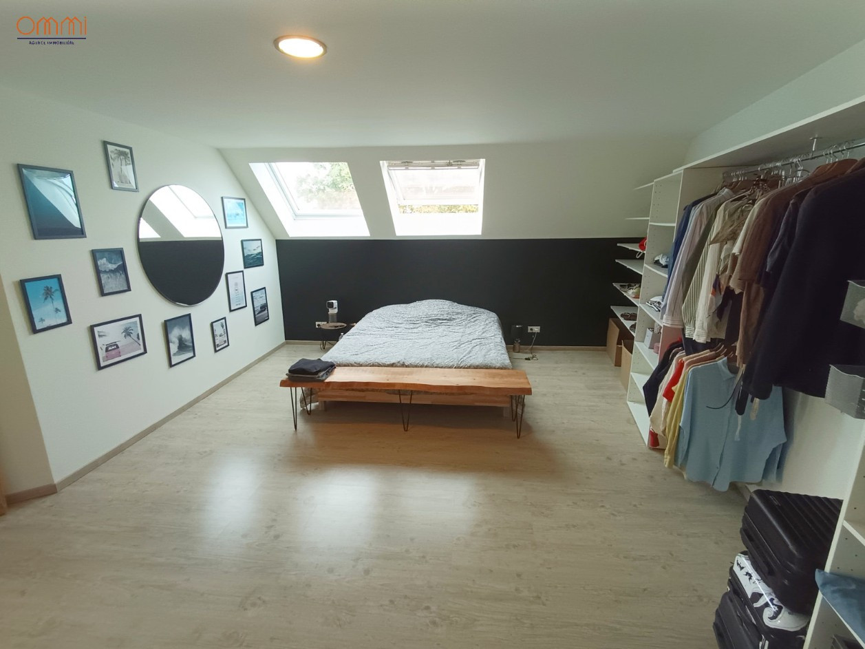 
                                                Vente
                                                 Maison familiale 5 chambres, belles prestations