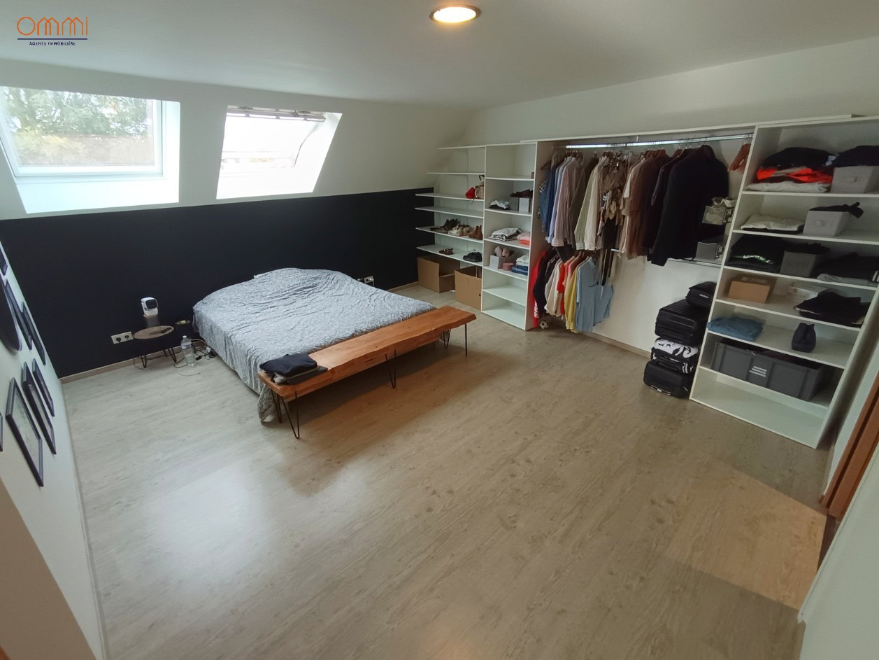 
                                                Vente
                                                 Maison familiale 5 chambres, belles prestations