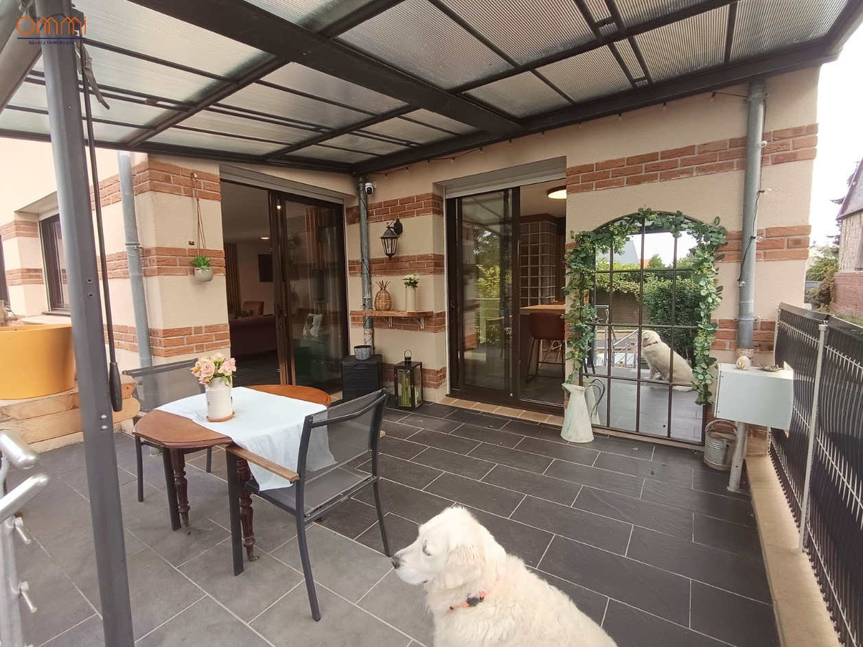 
                                                Vente
                                                 Maison familiale 5 chambres, belles prestations