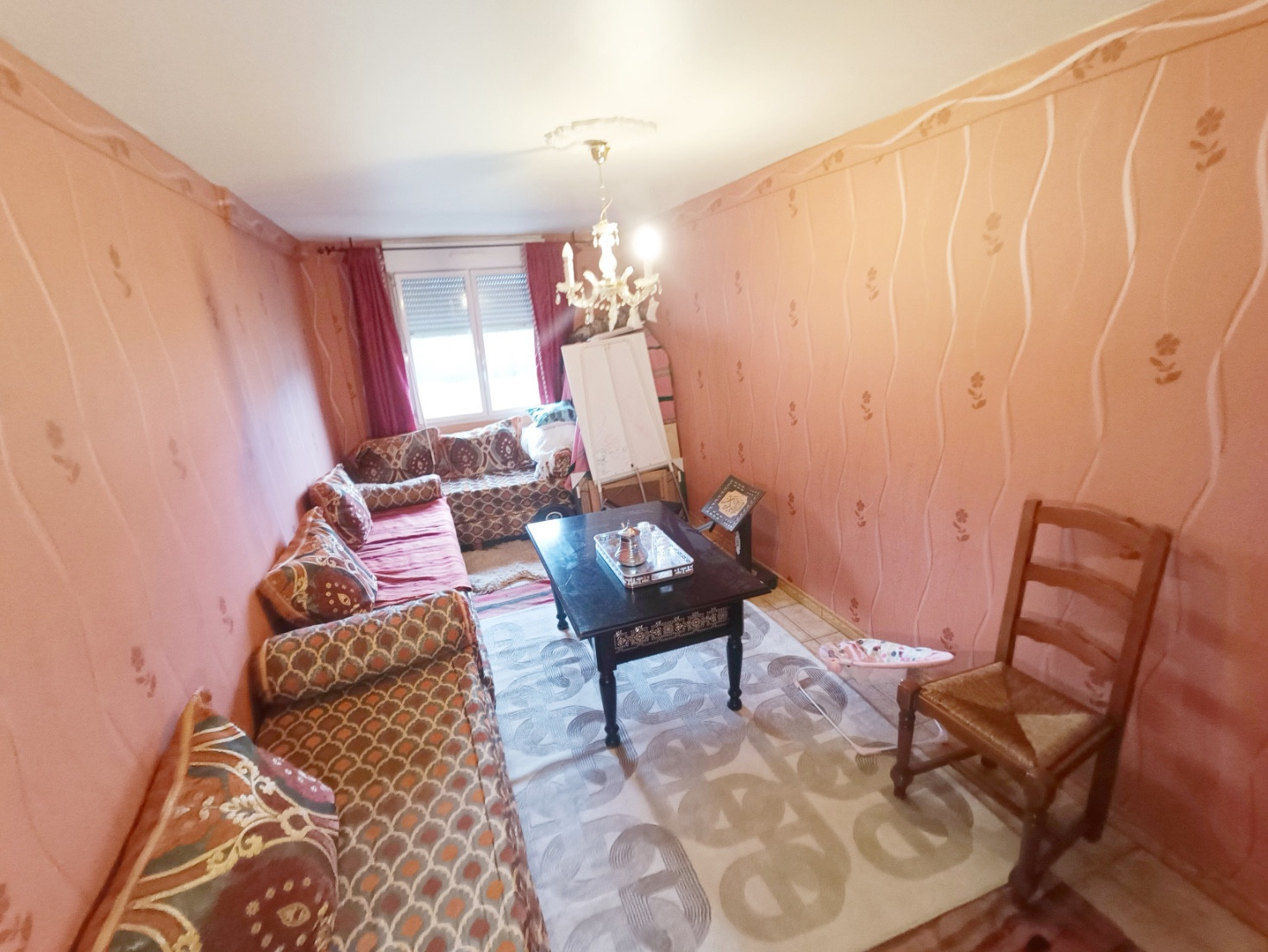 
                                                Vente
                                                 Maison familiale 5 chambres et jardin