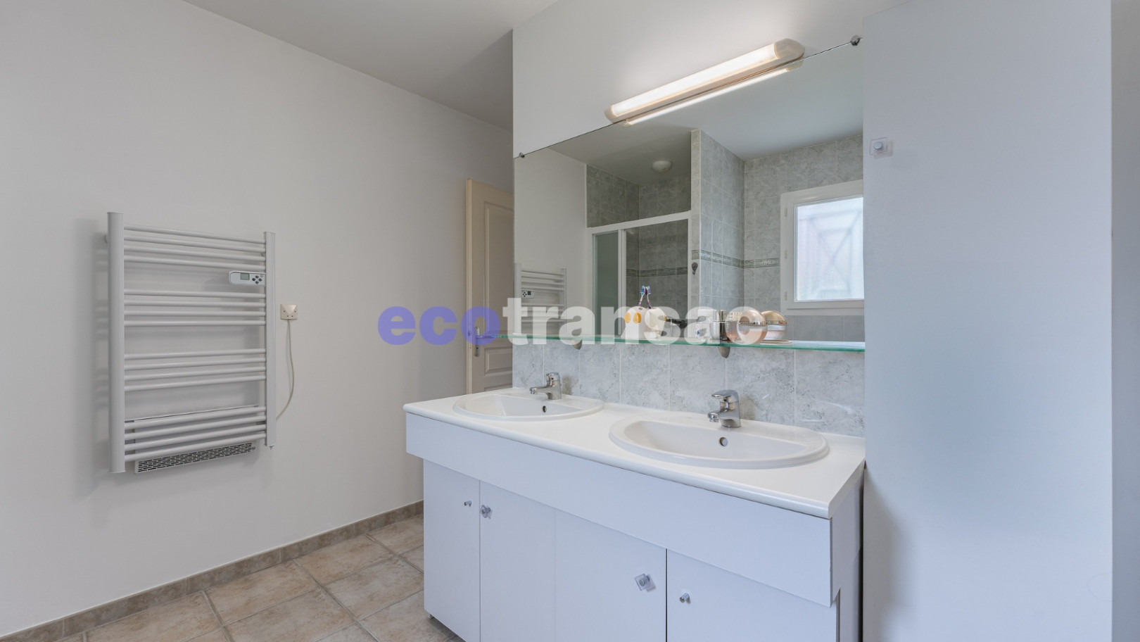
                                                Vente
                                                 Maison familiale 5 pièces 113 m² de plain-pied.