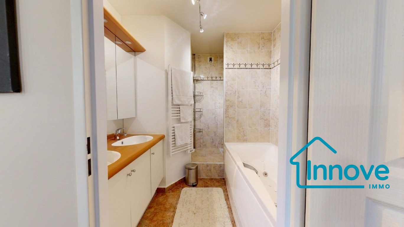 
                                                Vente
                                                 Maison familiale 5 pièces avec jardin, double box - Le Chesnay-